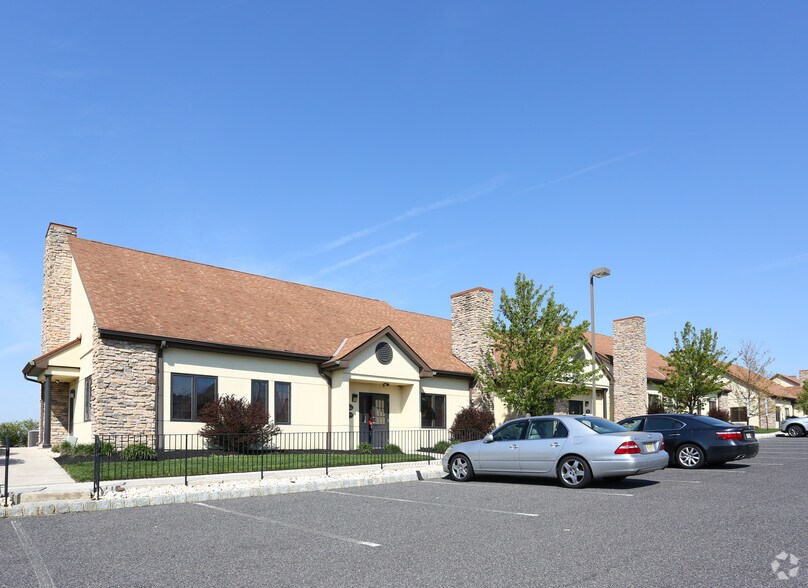 Office in Sicklerville, NJ for sale - Building Photo - Image 1 of 1