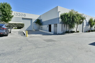 13206 Estrella Ave, Gardena, CA for lease Building Photo- Image 2 of 11