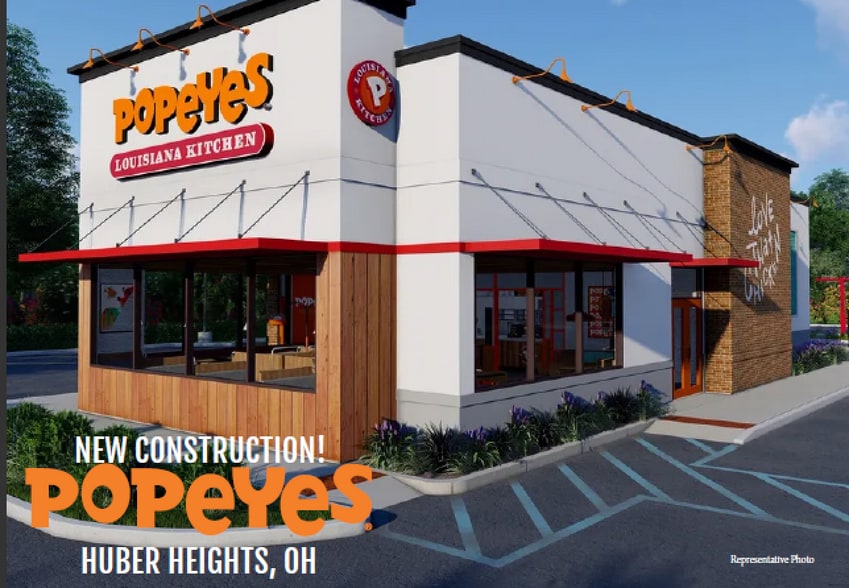 7670 Troy Pike, Huber Heights, OH 45424