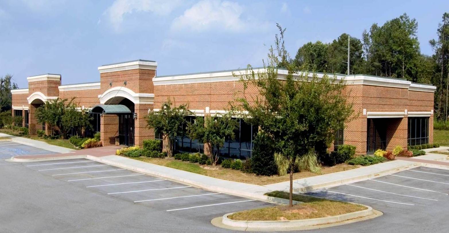 702 Old Peachtree Rd NW, Suwanee, GA for sale Primary Photo- Image 1 of 1