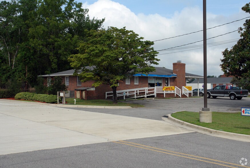 2403 N College Rd, Wilmington, NC 28405 Retail for Sale