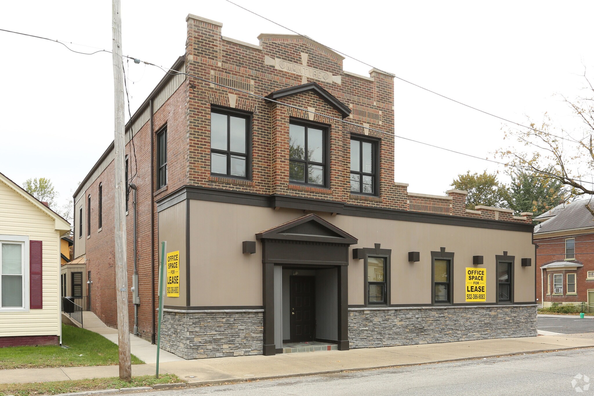 526 E Maple St, Jeffersonville, IN for sale Primary Photo- Image 1 of 1