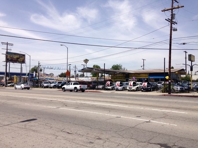 13235 Osborne St, Arleta, CA for lease - Building Photo - Image 2 of 6