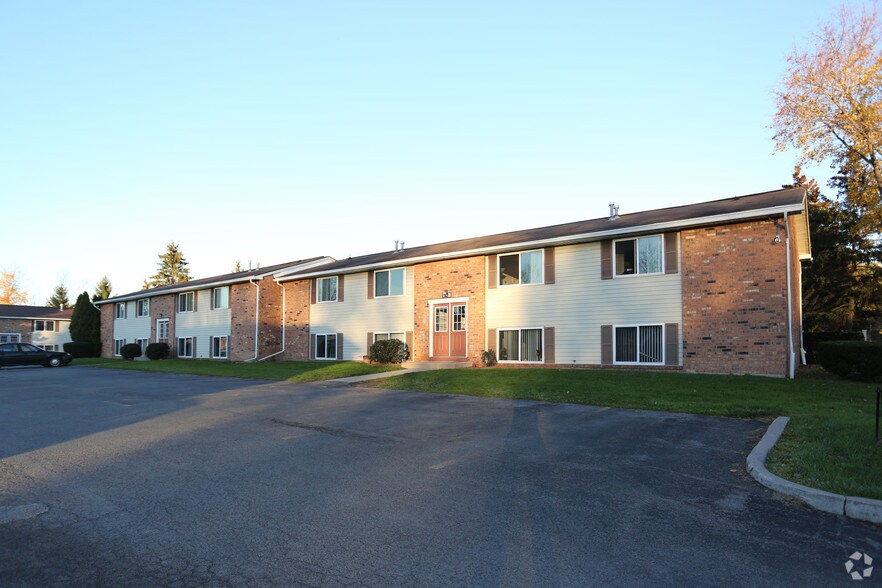 161 Victor Ln, Hamlin, NY 14464