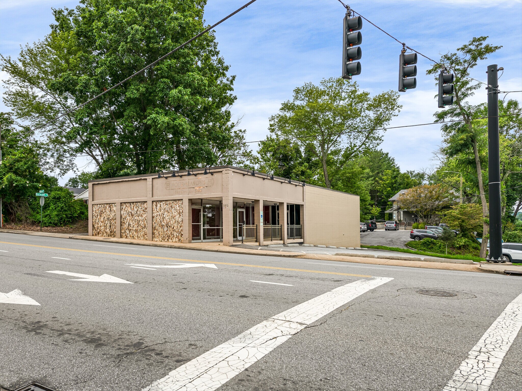 373 Biltmore Ave, Asheville, NC for lease Building Photo- Image 1 of 39