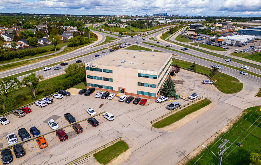 1345 Waverley St, Winnipeg, MB for lease - Building Photo - Image 2 of 7