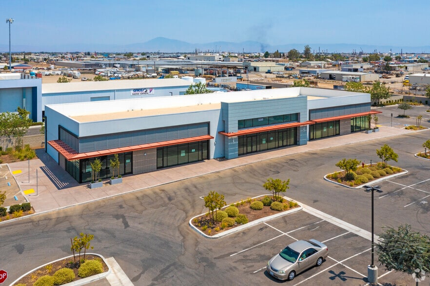 7901 Downing Ave, Bakersfield, CA for lease - Building Photo - Image 3 of 6