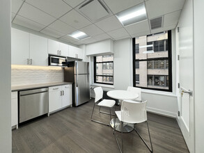 19 Union Sq W, New York, NY for lease Other- Image 2 of 3