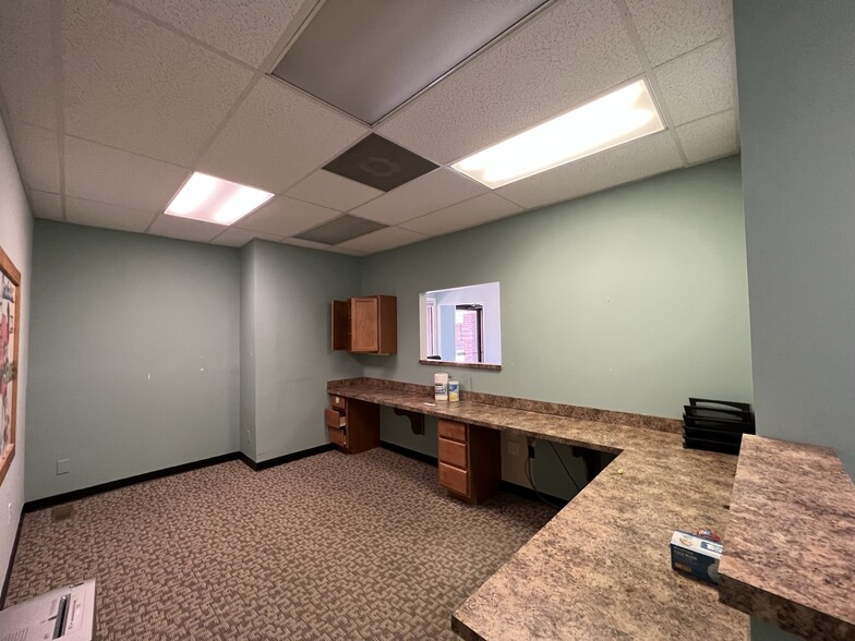 8802 S Madison Ave, Indianapolis, IN for lease - Interior Photo - Image 3 of 11