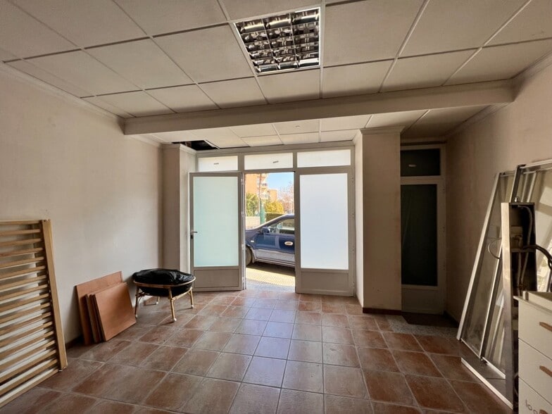 Retail in Llíria, Valencia for sale - Building Photo - Image 1 of 7