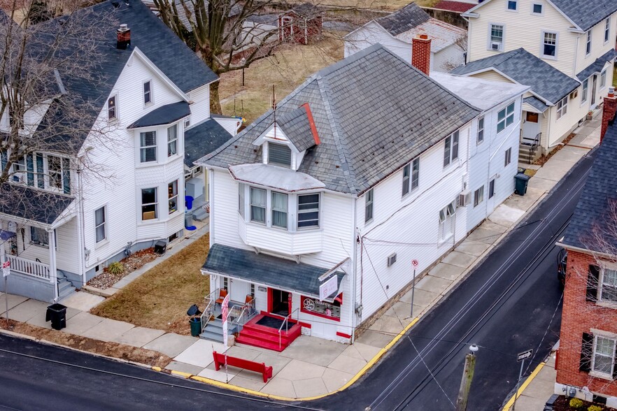 49 N Broad St, Nazareth, PA for sale - Building Photo - Image 2 of 22