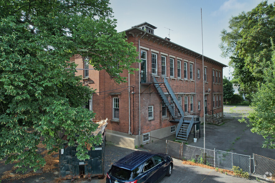 10 Liberty St, Warren, RI for sale - Primary Photo - Image 1 of 1