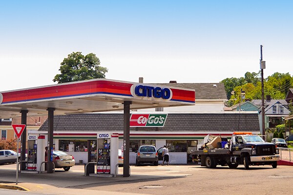 721 Island Ave, McKees Rocks, PA for sale Primary Photo- Image 1 of 1