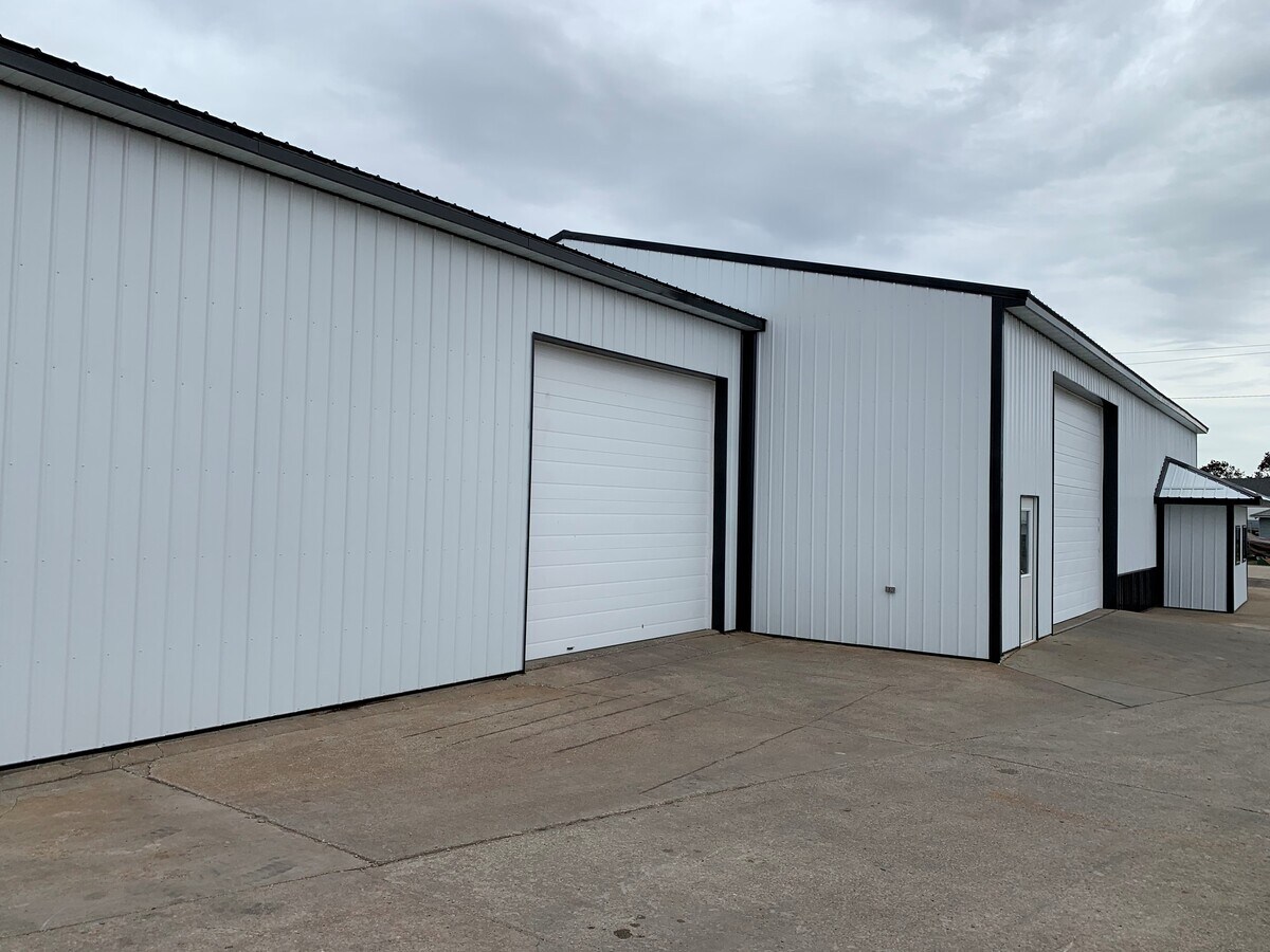 405 5th Ave, Keystone, IA 52249