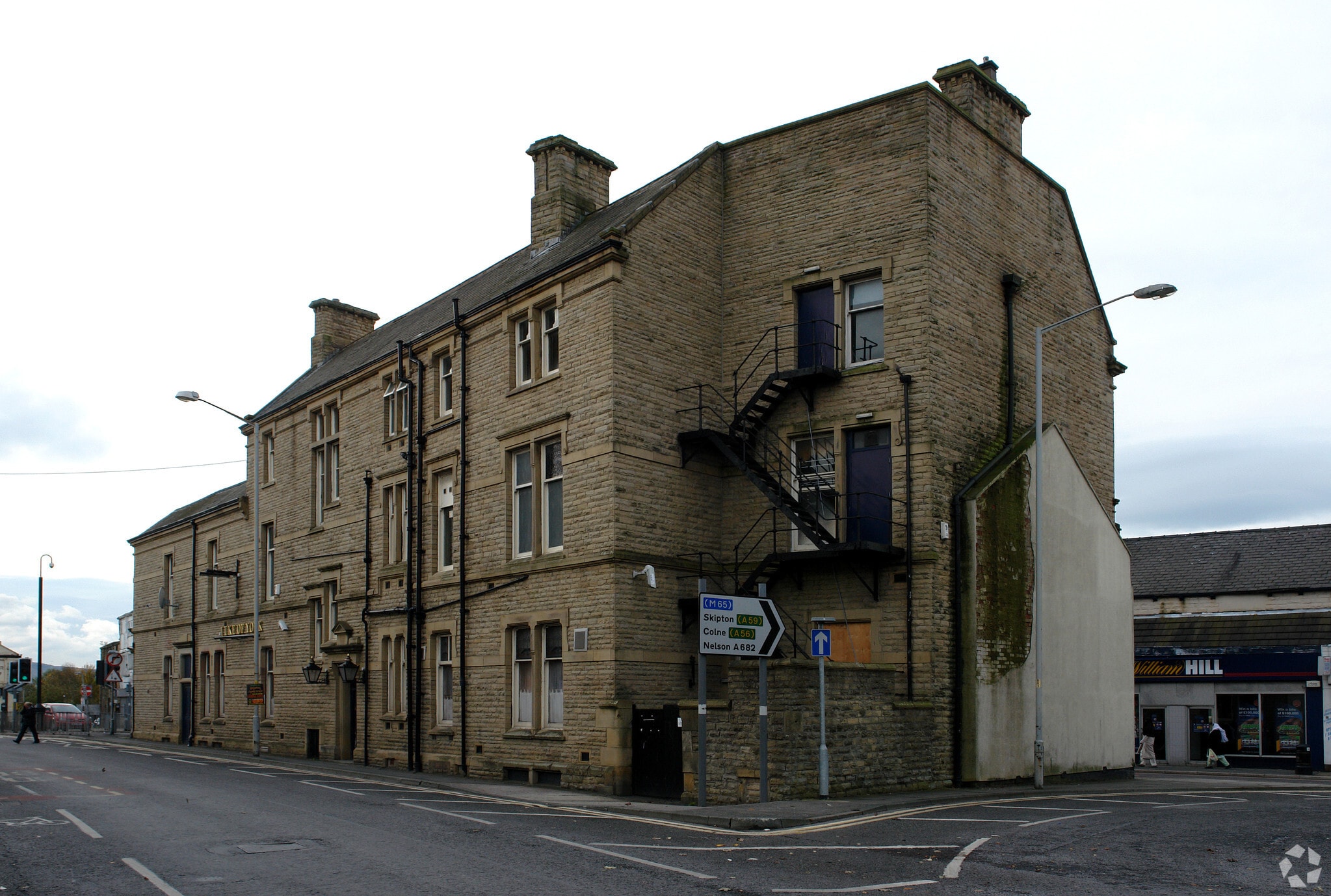 129 Colne Rd, Burnley for sale Primary Photo- Image 1 of 3