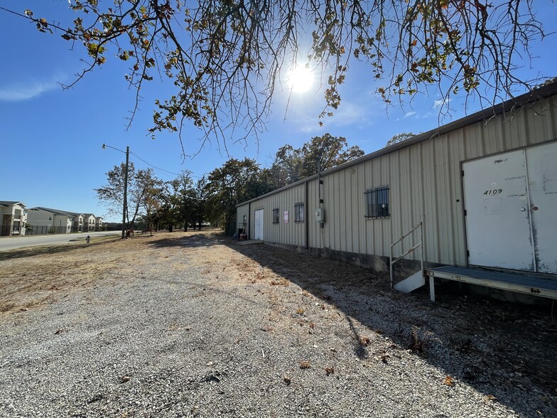 4109 N Parkdale Ln, Denison, TX for lease - Building Photo - Image 2 of 10