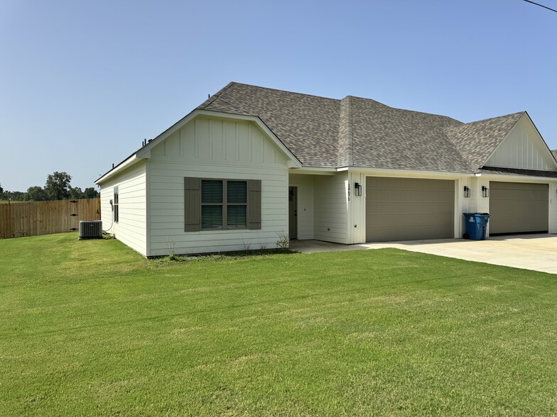 10675 County Road 152 W, Bullard, TX for sale - Primary Photo - Image 1 of 11