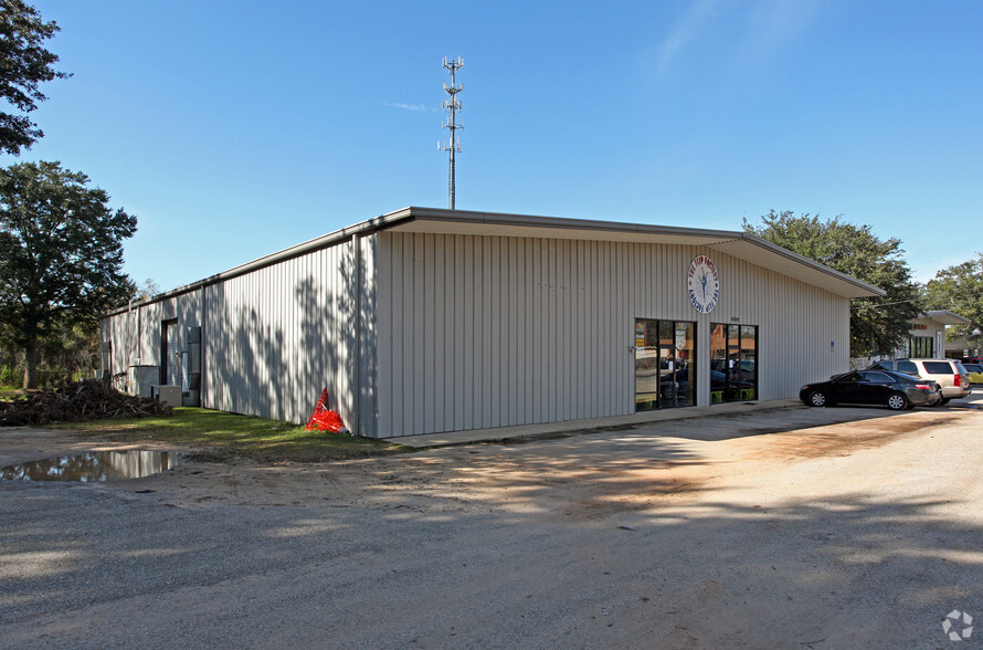 9245 N Palafox St, Pensacola, FL for lease - Primary Photo - Image 1 of 2