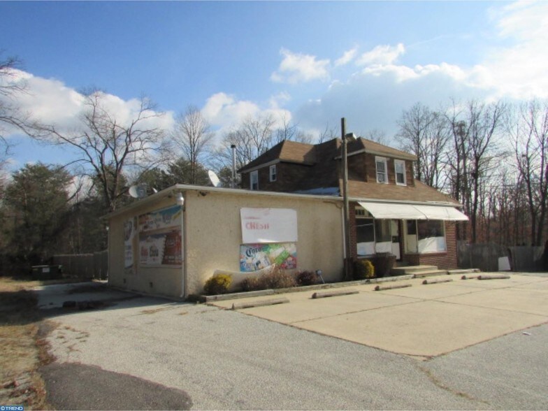 215 White Horse Pike, Chesilhurst, NJ 08089