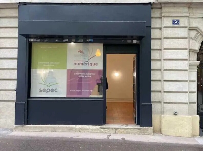 Office in Paris for lease - Building Photo - Image 1 of 10