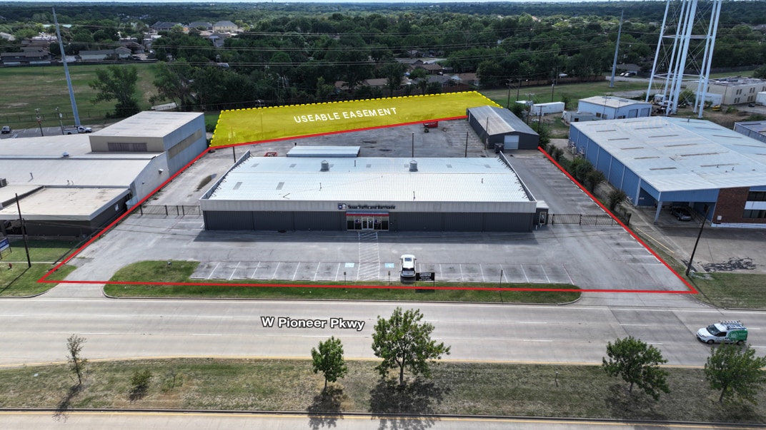 3500 W Pioneer Pky, Pantego, TX for lease Building Photo- Image 1 of 11