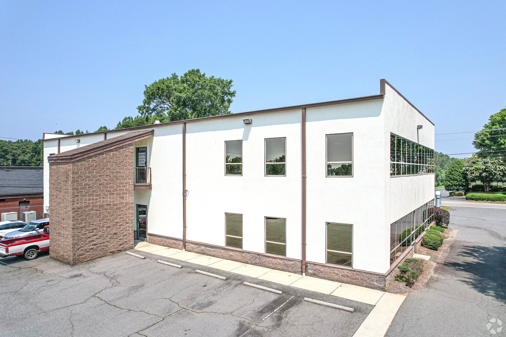 700 MatthewsMint Hill Rd, Matthews, NC 28105 Logisource Building