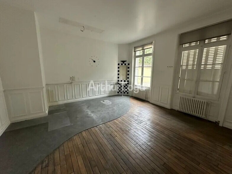 Office in Reims for sale - Interior Photo - Image 2 of 8