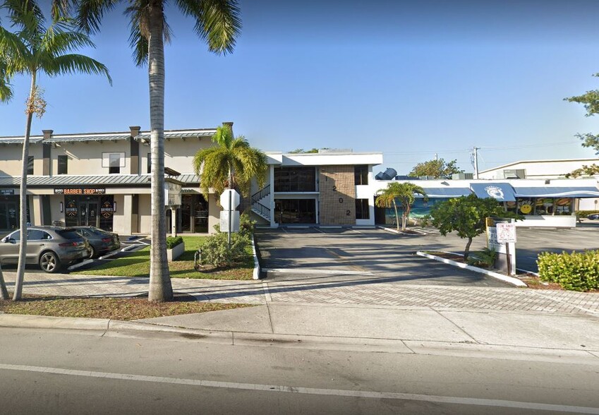 1202 E Hillsboro Blvd, Deerfield Beach, FL for lease - Building Photo - Image 2 of 3