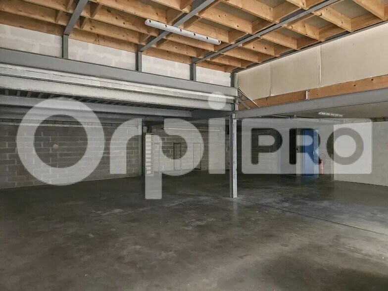 Flex in Mérignac for lease - Building Photo - Image 1 of 8