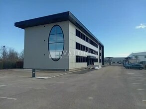 Office in Saint-Priest for lease Building Photo- Image 1 of 11