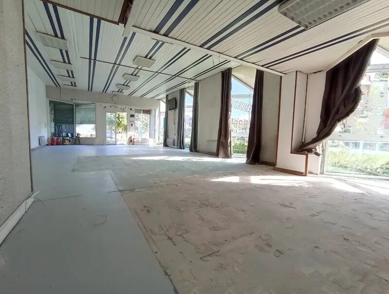 Retail in Angerville for lease Building Photo- Image 1 of 6