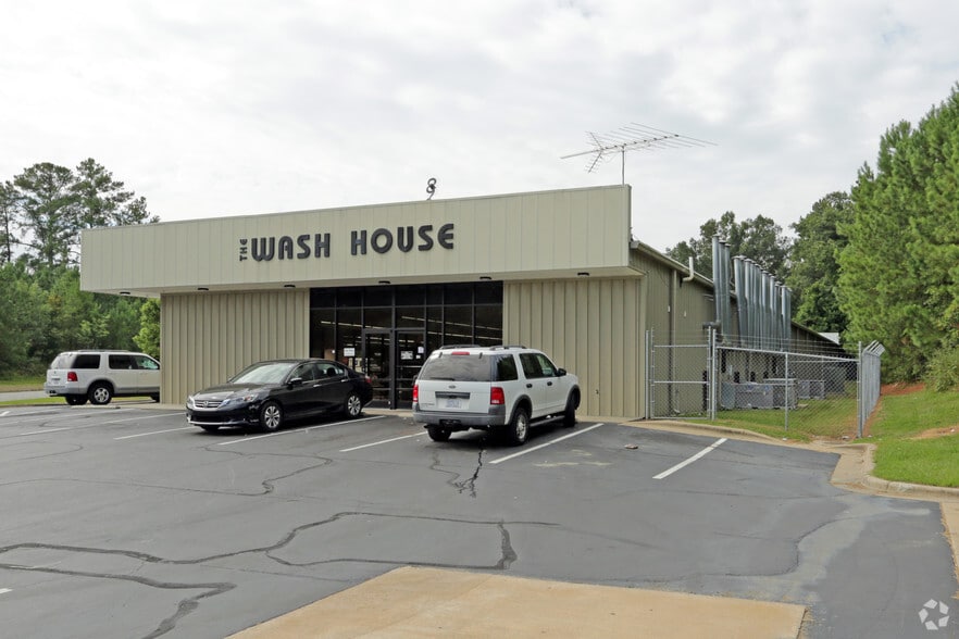 241 Kirby Dr, Rocky Mount, NC for lease - Building Photo - Image 3 of 4