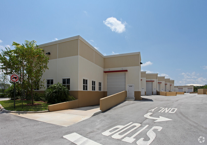 14001-14099 NW 8th St, Sunrise, FL for lease - Building Photo - Image 2 of 22