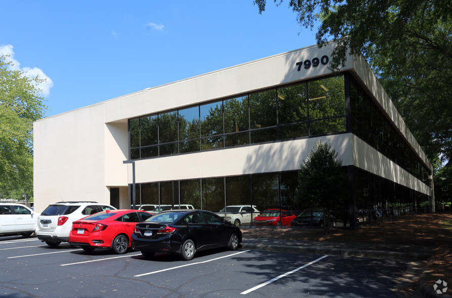 7990 North Point Blvd, Winston-Salem, NC for lease - Building Photo - Image 1 of 12