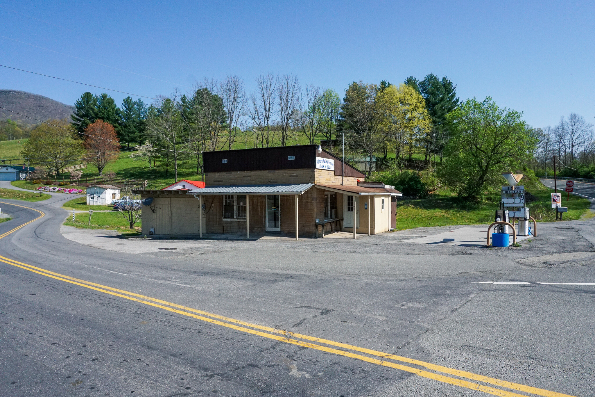 109 Wilburn Valley Rd, Pearisburg, VA for sale Building Photo- Image 1 of 32