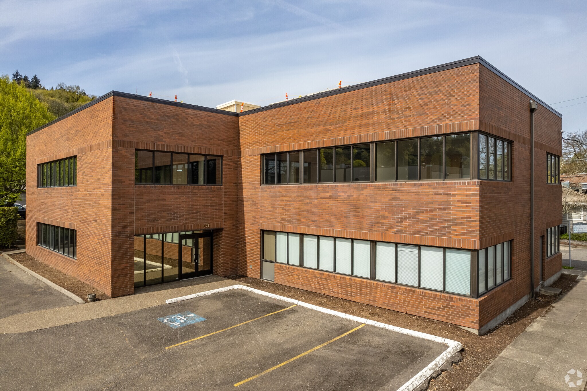 5711 SW Hood Ave, Portland, OR for sale Building Photo- Image 1 of 1