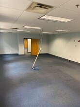 7 Wall St, Windham, NH for lease Interior Photo- Image 2 of 7