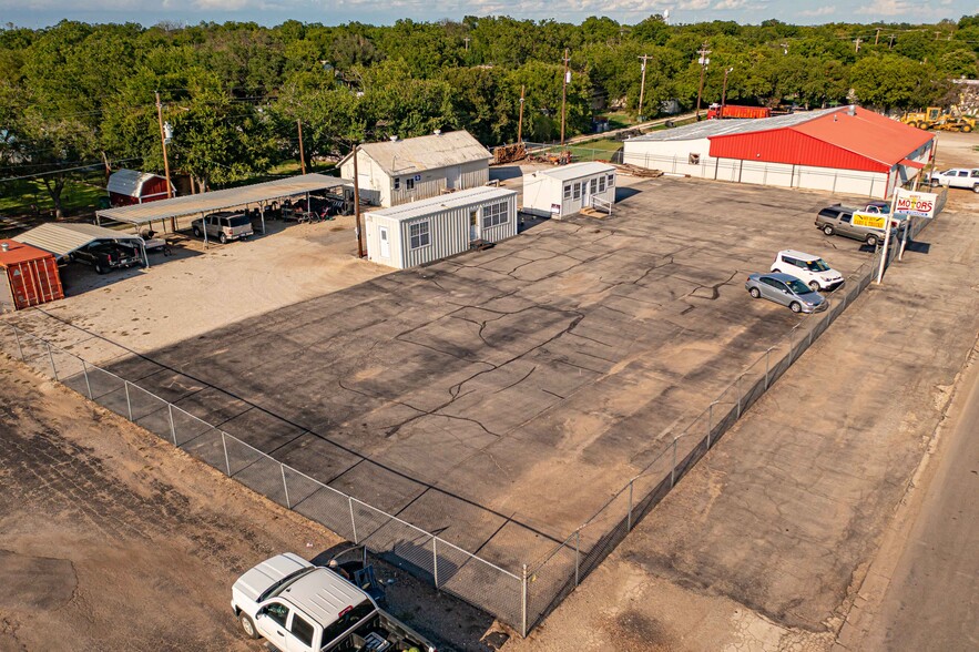 1112 W Main St, Olney, TX for sale - Building Photo - Image 3 of 11