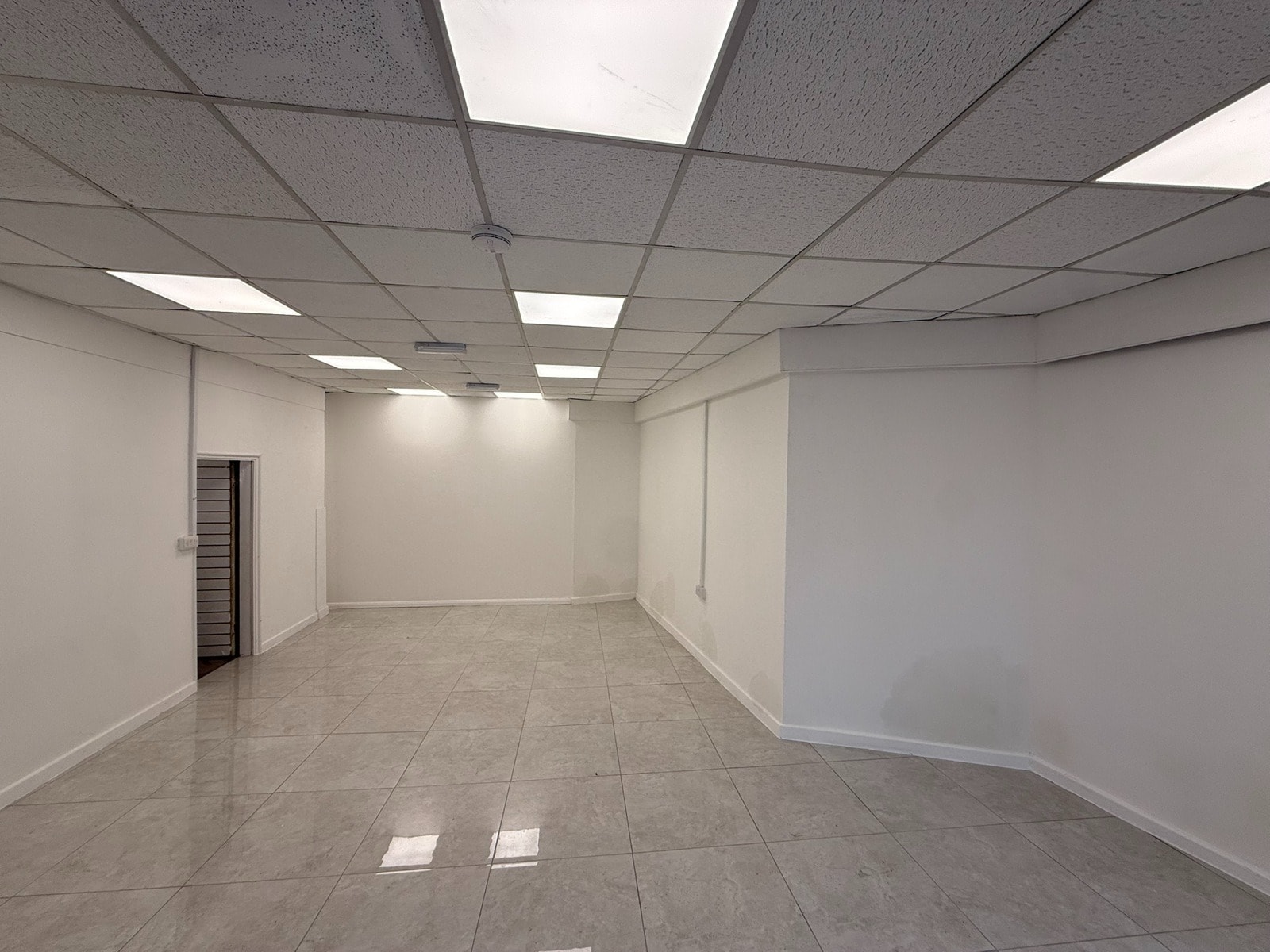 3 Marygate, Wakefield for lease Interior Photo- Image 1 of 2