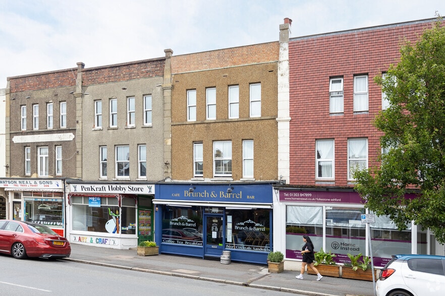 302 Cheriton Rd, Folkestone for lease - Primary Photo - Image 1 of 8