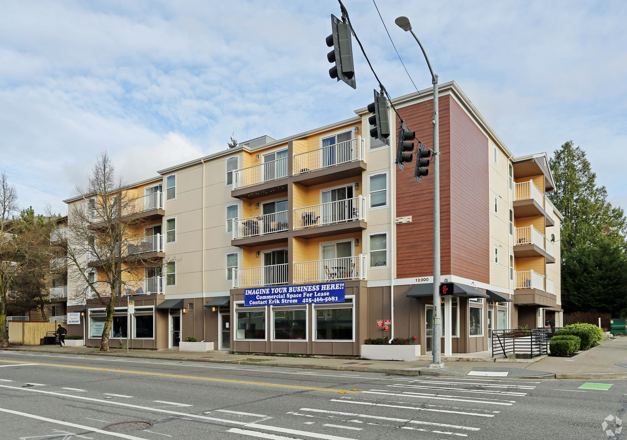 12000 15th Ave NE, Seattle, WA for sale Primary Photo- Image 1 of 1