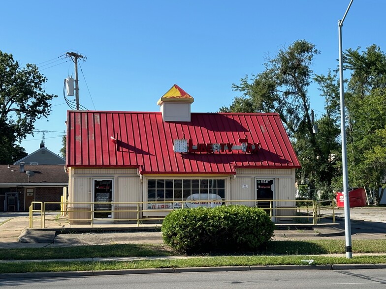 1641 W Sylvania Ave, Toledo, OH for sale - Building Photo - Image 1 of 6