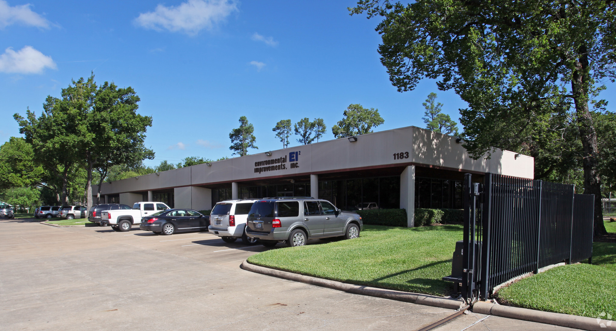 1183 Brittmoore Rd, Houston, TX for lease Building Photo- Image 1 of 12