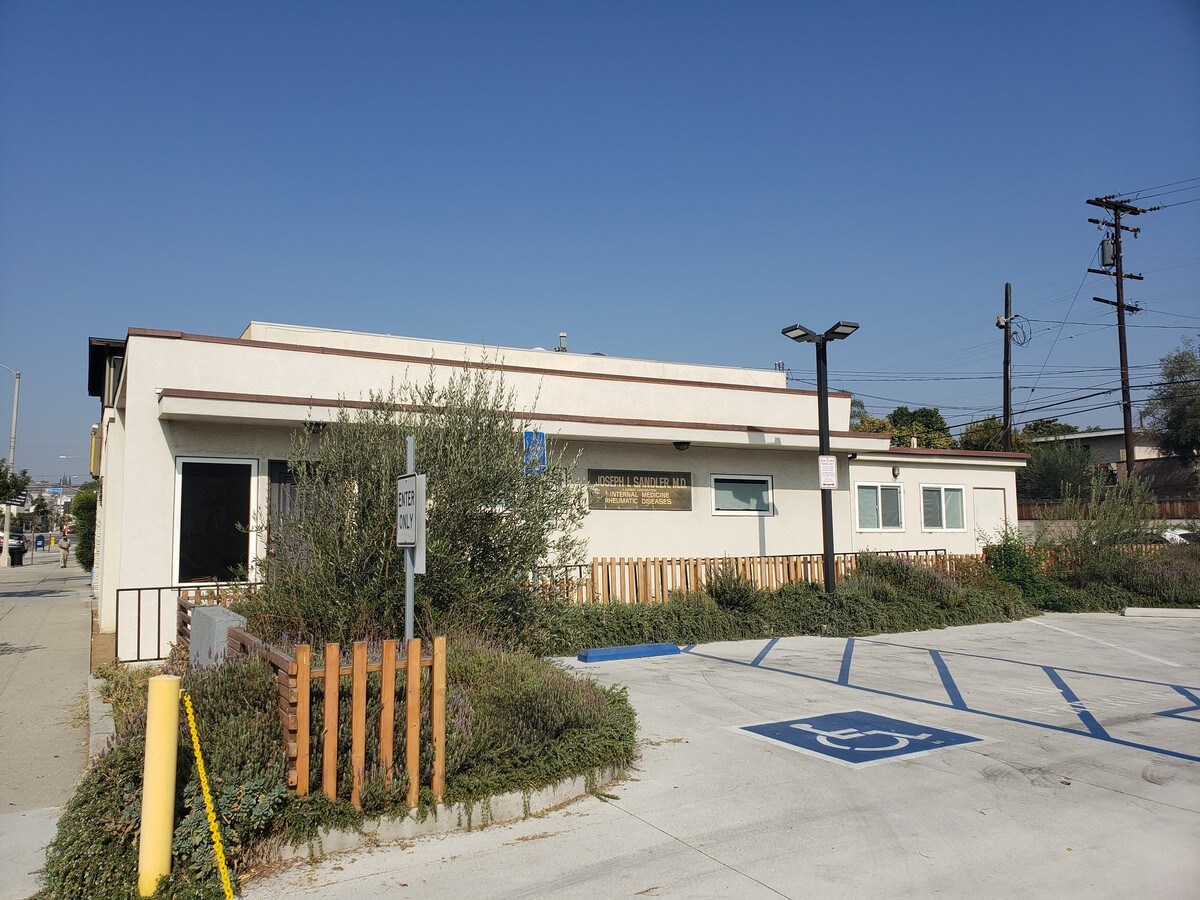 2322 S Garfield Ave, Monterey Park, CA 91754
