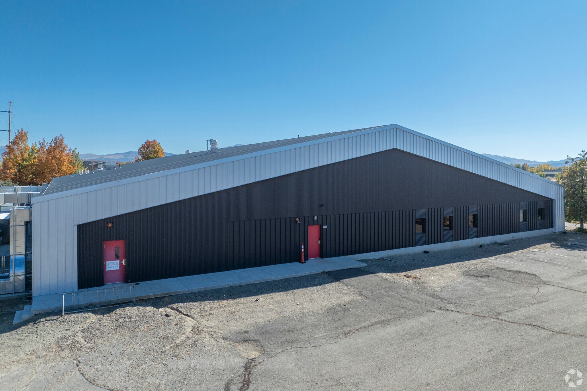 1711 Orbit Way, Minden, NV for sale Primary Photo- Image 1 of 1