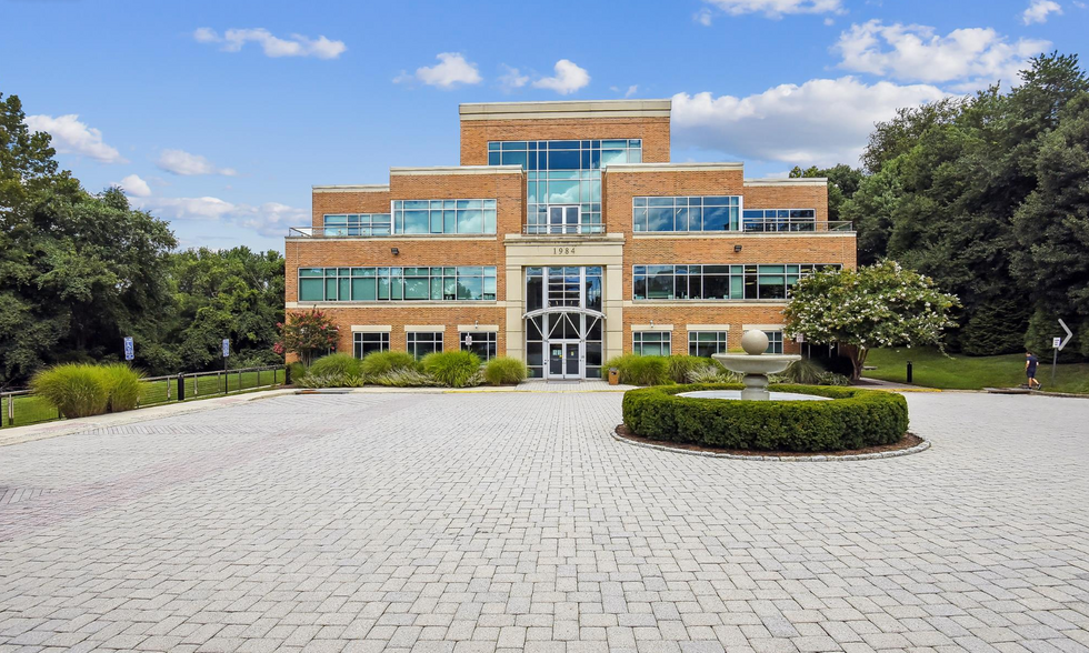 1984 Isaac Newton Sq W, Reston, VA for lease - Primary Photo - Image 1 of 69