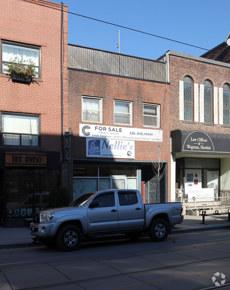 754 Queen St E, Toronto, ON for lease - Building Photo - Image 2 of 5