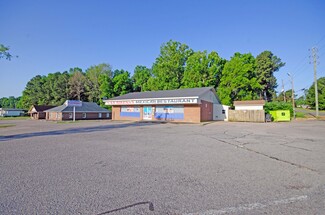 More details for 2902 Industrial Dr, Sanford, NC - Retail for Sale