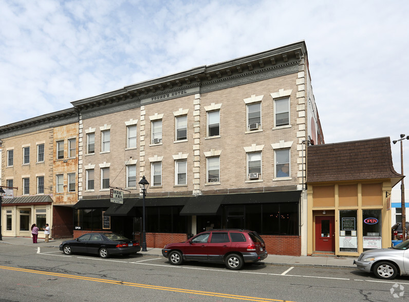 10 Railroad St, New Milford, CT for sale - Primary Photo - Image 1 of 1