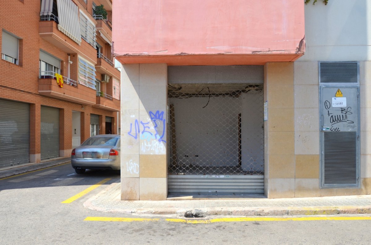 Retail in Vilanova i la Geltrú, Barcelona for lease Building Photo- Image 1 of 7
